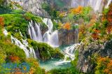 آبشار زیبای پلیتویس (سایز دو)    A Beautifull waterfall in plitvice national park